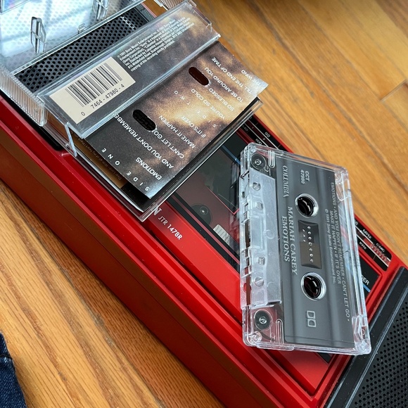 Vintage 1991 Mariah Carey Emotions Cassette Tape - Picture 3 of 3